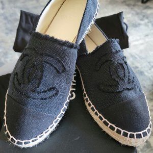 CHANEL Denim Black Canvas Logo Vamp Round Cap-Toe Espadrilles Flats 36